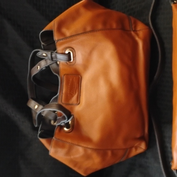 G.H. Bass & Co. Leather Tote & Crossbody Bag Set - Picture 2 of 9